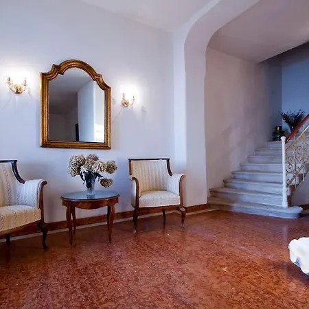 Villa On The With A Splendid Garden *